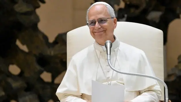 getty_popeleo_082725408807