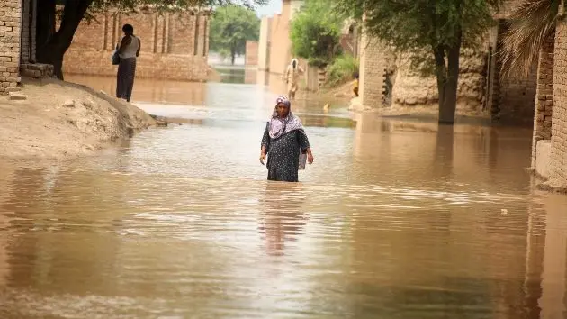 getty_pakistanflooding_090925627575