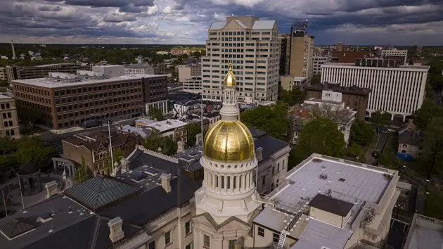 g_njcapitol_092225262736