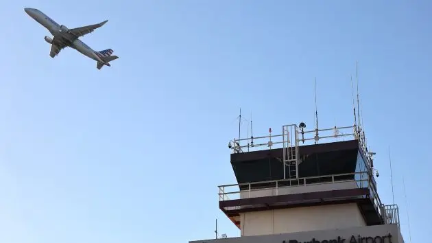 getty_burbank-airport-gty-jt-251007_1759855959710_hpmain940770