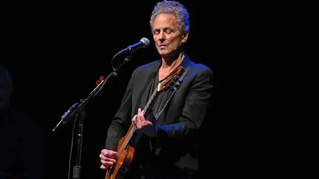 getty_lindseybuckingham_11242566896