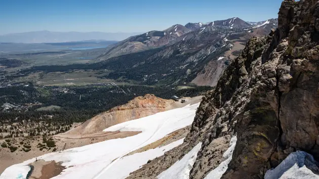 getty_mammothmtn_122625_0501379