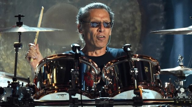 getty_alexvanhalen_010226477083