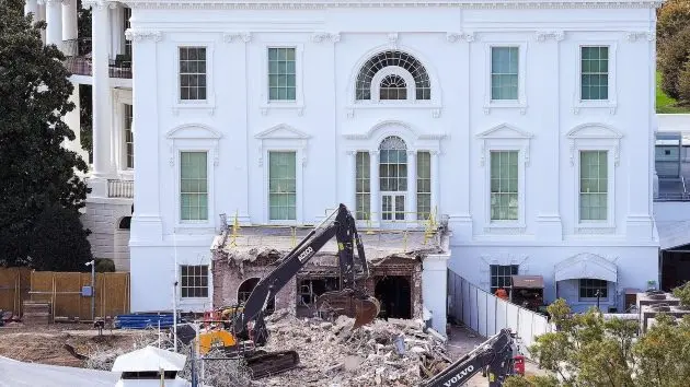 getty_eastwingwhitehouse_012326545528