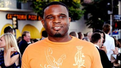 042315-celebs-darius-mccrary-charges-son-for-being-late
