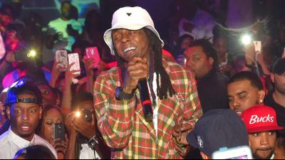 042715-celebs-out-lil-wayne-performs