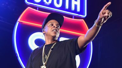 052115-celebs-word-jay-z-performs