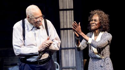 113015-celebs-james-earl-jones-cicely-tyson-reunite-on-broadway-in-the-gin-game