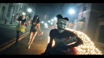 063016-celebs-the-purge-election-year-movie-still