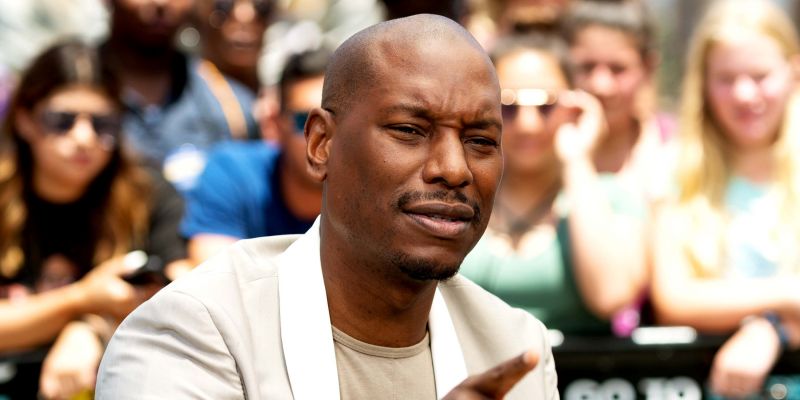 10117-celebs-tyrese-the-rock-2
