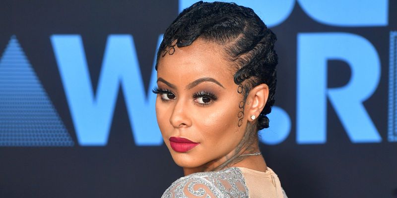 010518-celebs-alexis-skyy