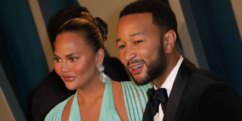 040720-celebs-john-legend