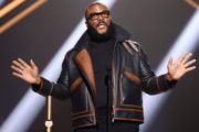 111620-celebs-tyler-perry-e-peoples-choice-award