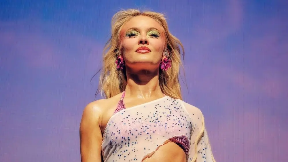 PinkPantheress and Zara Larsson share video for remix of ‘Stateside’