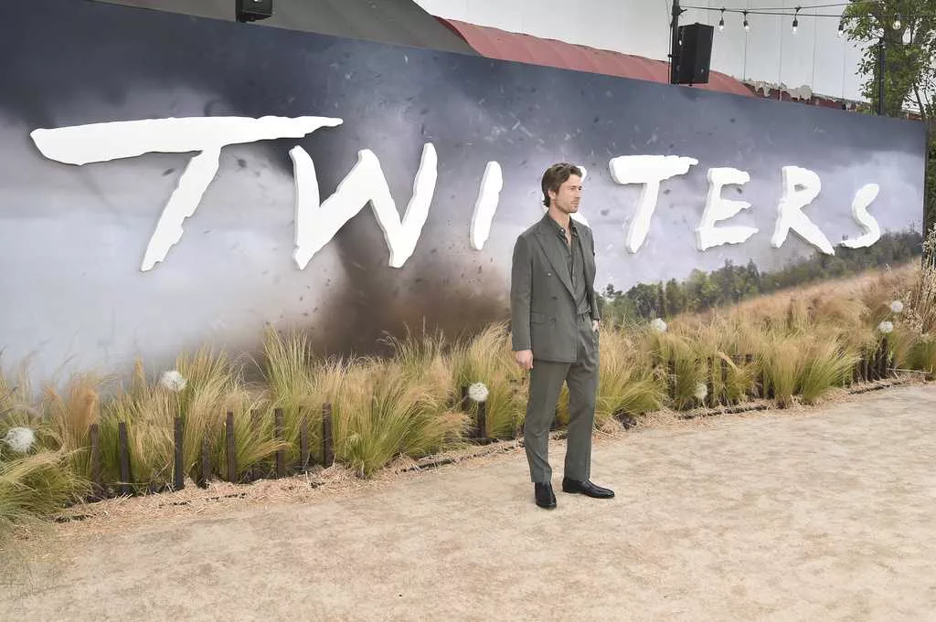 National Weather Service shows how 'Twisters' stacks up to real life