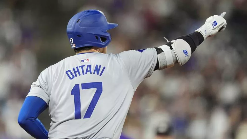 Ohtani steals 57th base to pass Ichiro for most by Japanese-born player