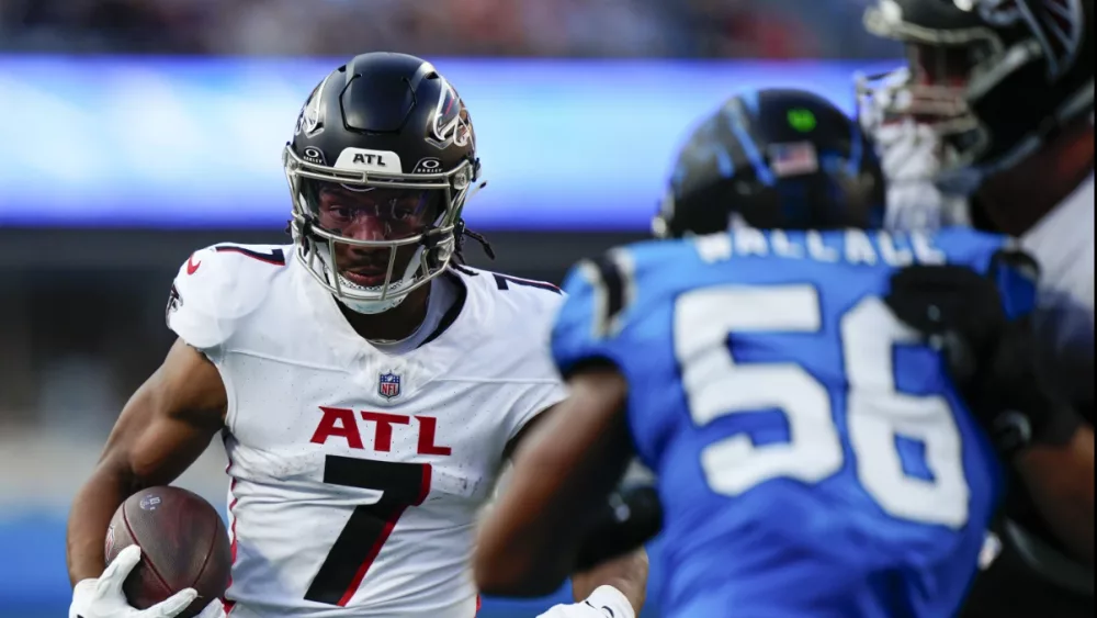 Falcons beat Panthers 38-20 for 3rd straight victory vs. NFC South foe