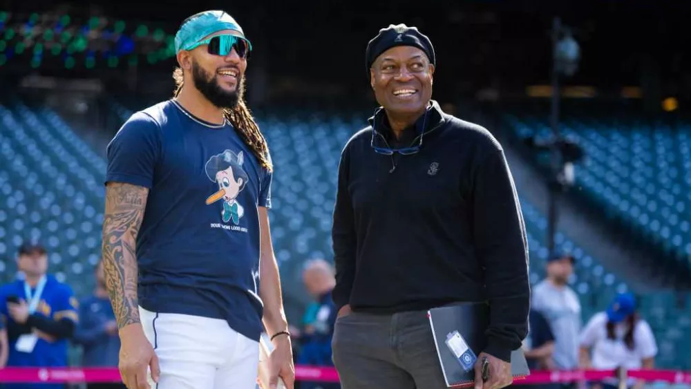 'It's great to be home': 71-year-old Dave Sims hired as Yankees broadcaster