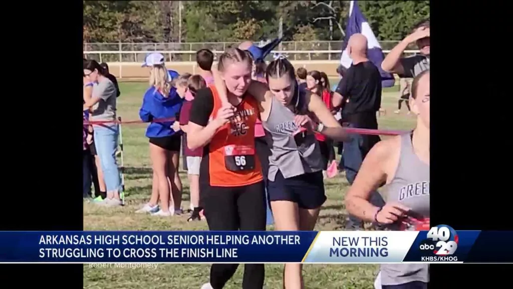 High school runner sacrifices personal best to help rival in title race