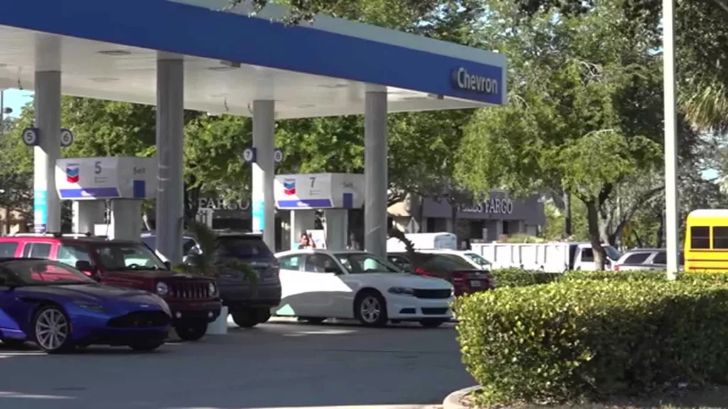 Nurse credited for saving gas attendant's life