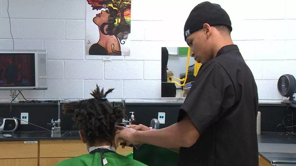 High school launches new, student-led barber, beauty salon
