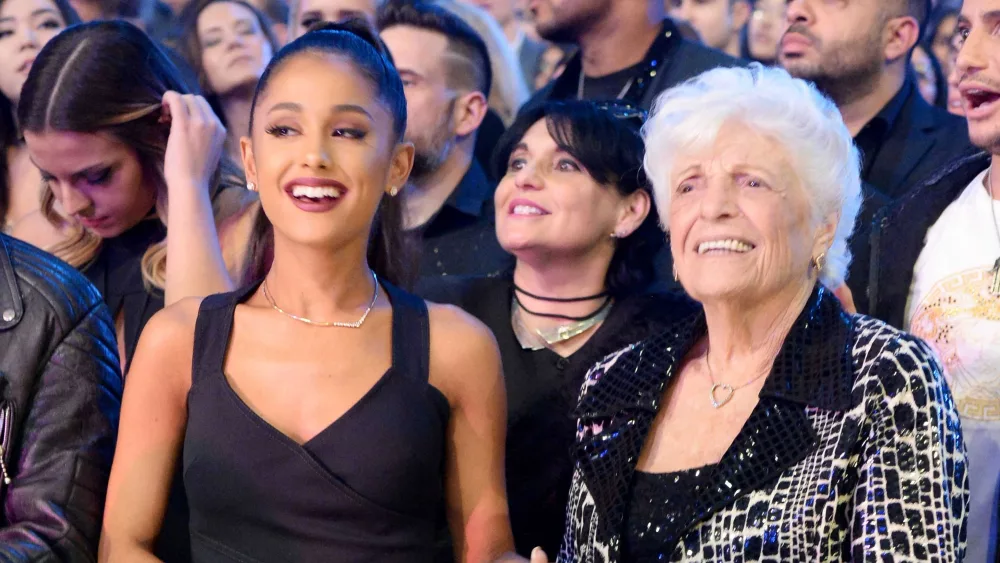Ariana Grande flies to her hometown for one day just to see 'Wicked' with her grandma