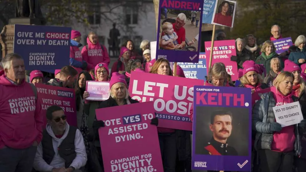 Britain votes in support of assisted dying, after emotional debate that divided lawmakers