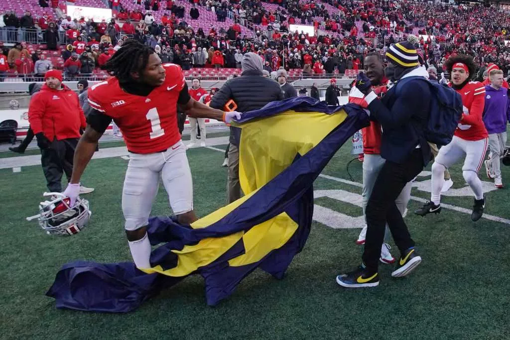 Big Ten fines Michigan, Ohio State $100k each for postgame brawl