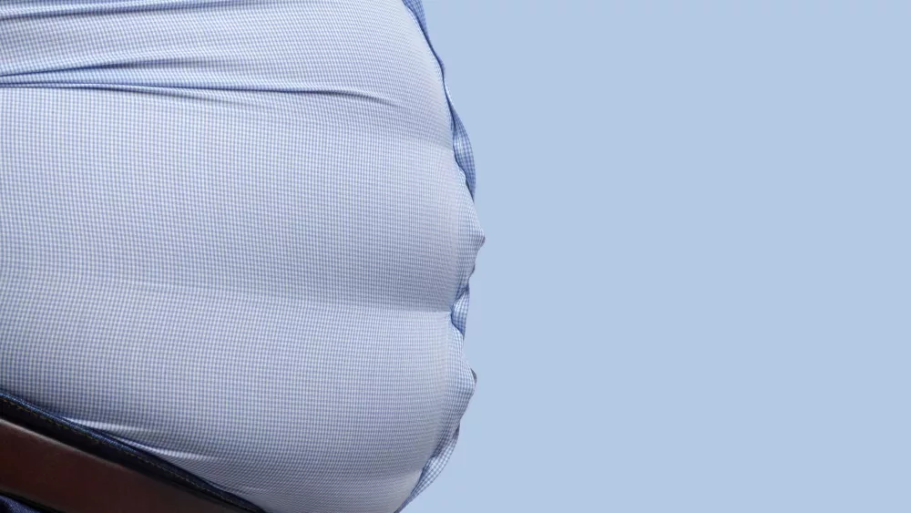 Belly fat linked to signs of Alzheimer's 20 years before symptoms begin, study says