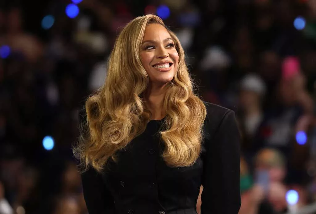 Billboard ranks Beyoncé as the greatest pop star of the 21st century