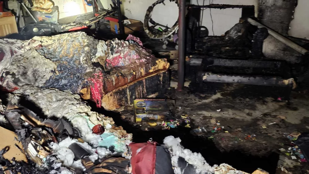 Pennsylvania mom runs back into burning home for daughter, then pets