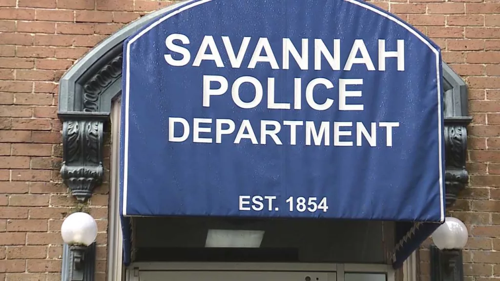 Trooper: Juvenile struck by Savannah Police vehicle