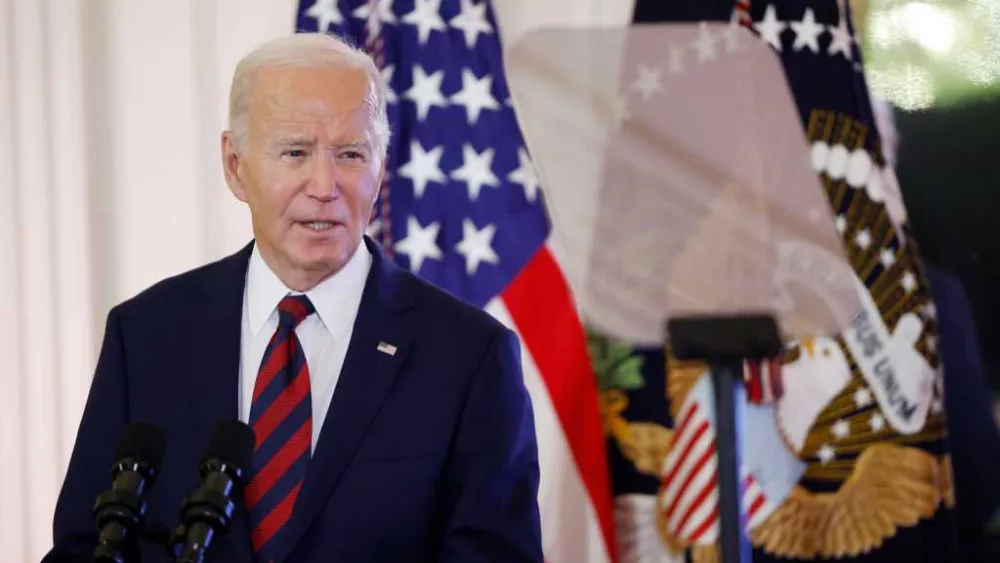 On pardons, Biden weighs whether to flex presidential powers in broad new ways