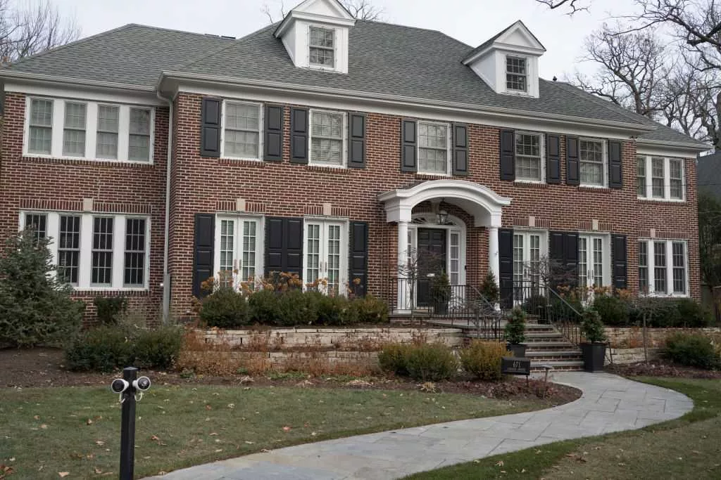 "Home Alone" house up for sale for $3.8 million in suburban Chicago – but not the one you're thinking of