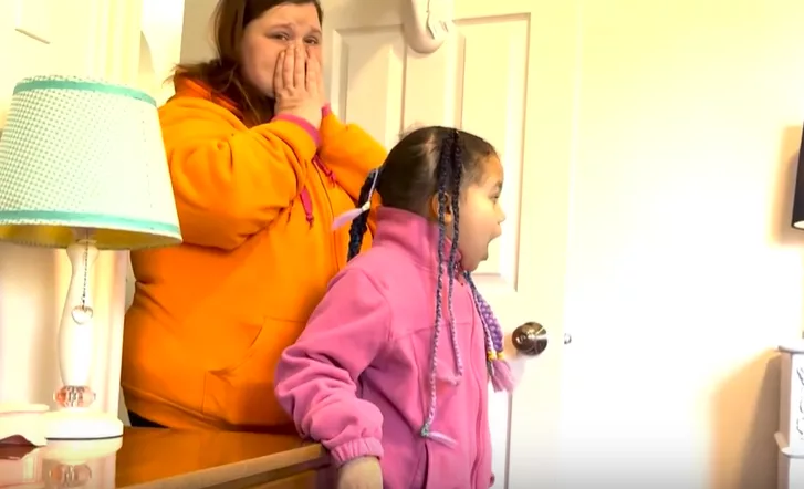 'Design with a Heart' project helps Christmas come early for Avondale mom, daughter