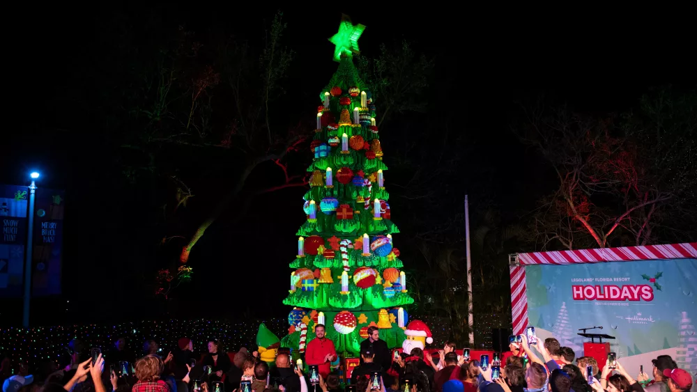 LEGOLAND Florida celebrates brick-built Christmas tree lighting