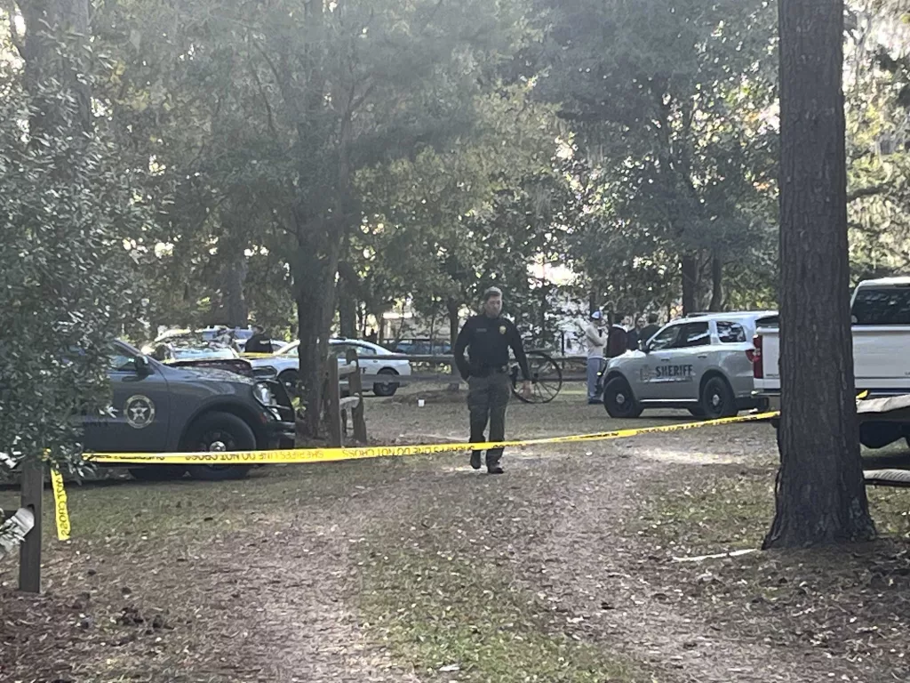 Authorities: 2 bodies discovered inside Effingham County business
