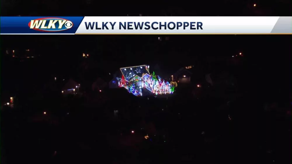 VIDEO: Home's Christmas lights illuminates entire block in Louisville
