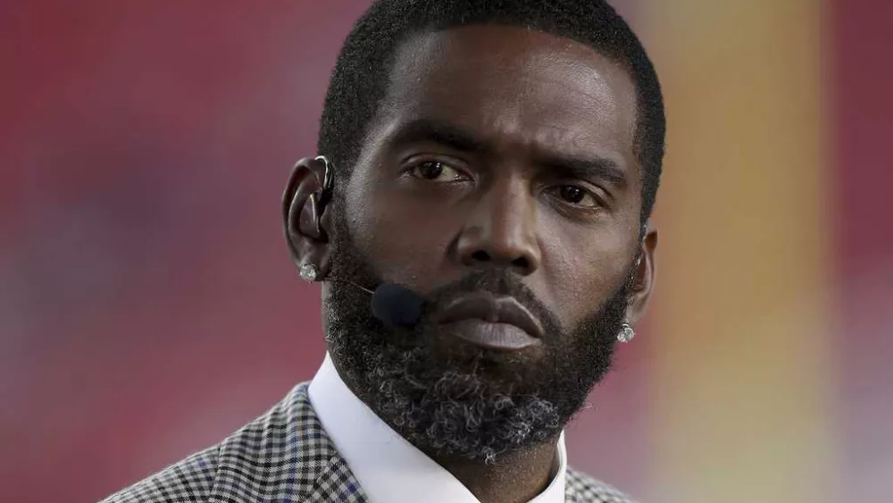 Pro Football Hall of Famer Randy Moss announces cancer battle
