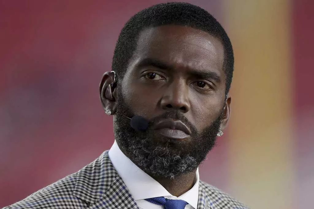 Pro Football Hall of Famer Randy Moss announces cancer battle