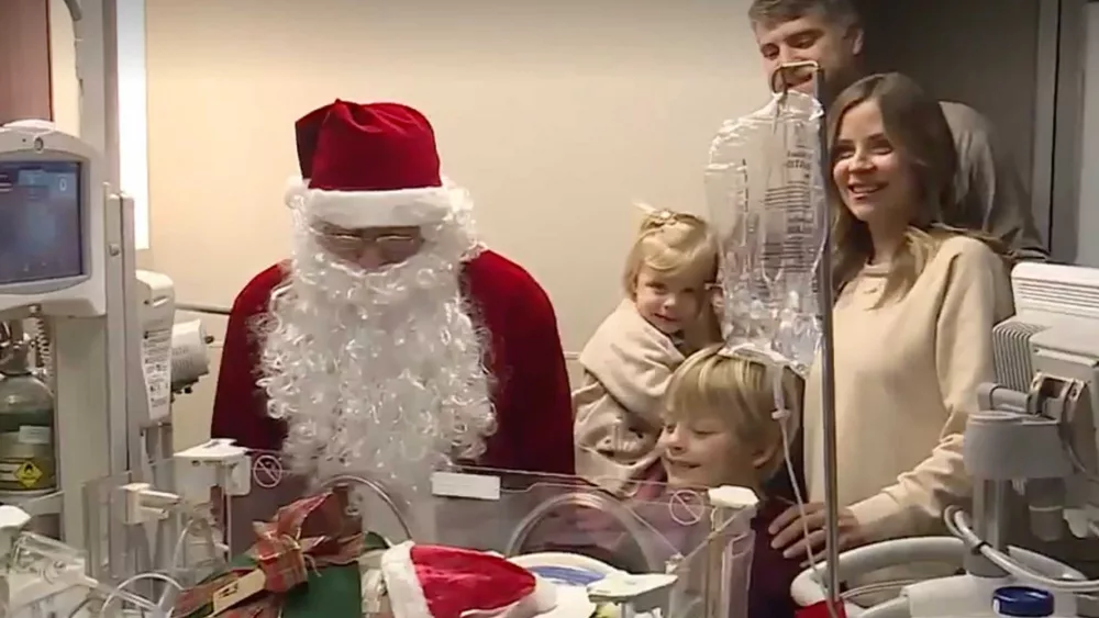 Santa visits NICU at a Kansas City hospital