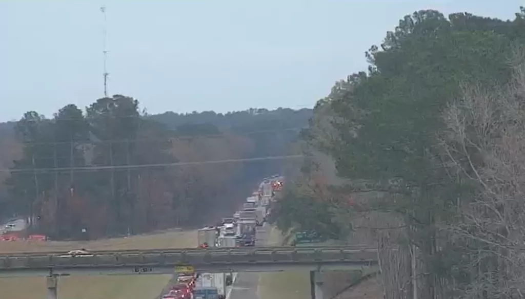 Overturned vehicle slowing I-95 traffic in Yemassee