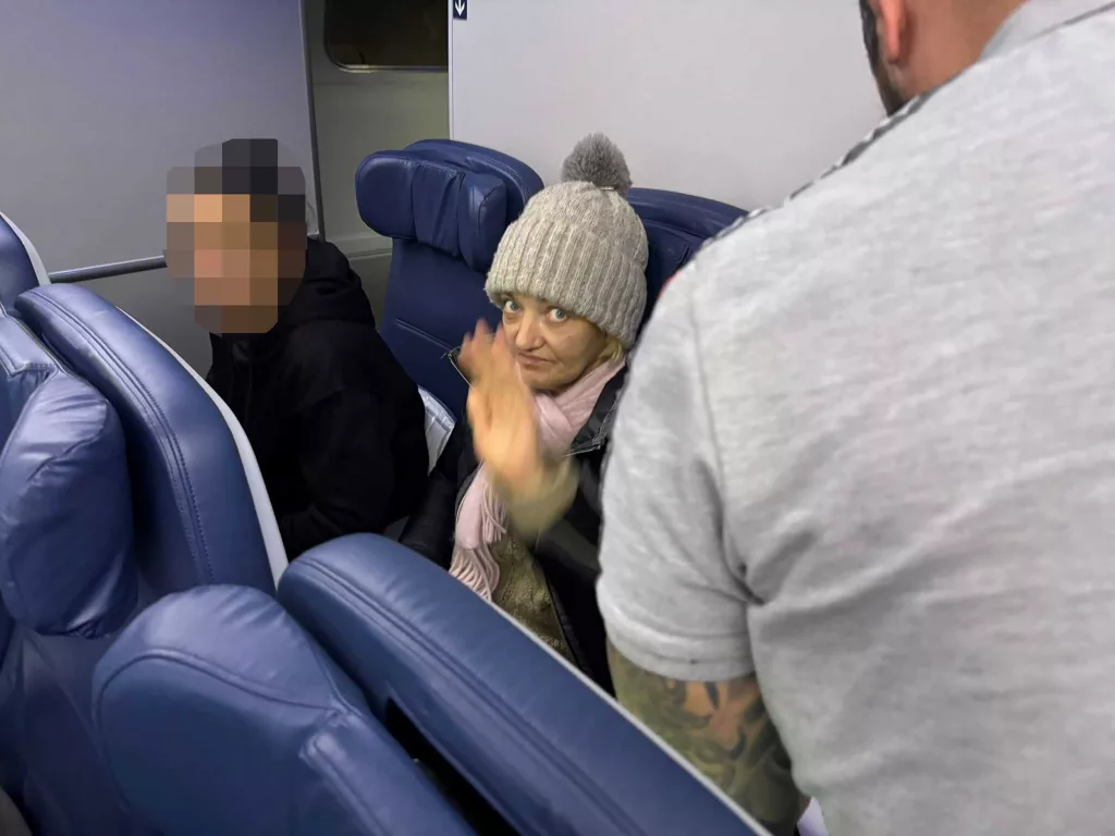 Woman who stowed away on Delta flight to Paris apprehended again, this time trying to get into Canada