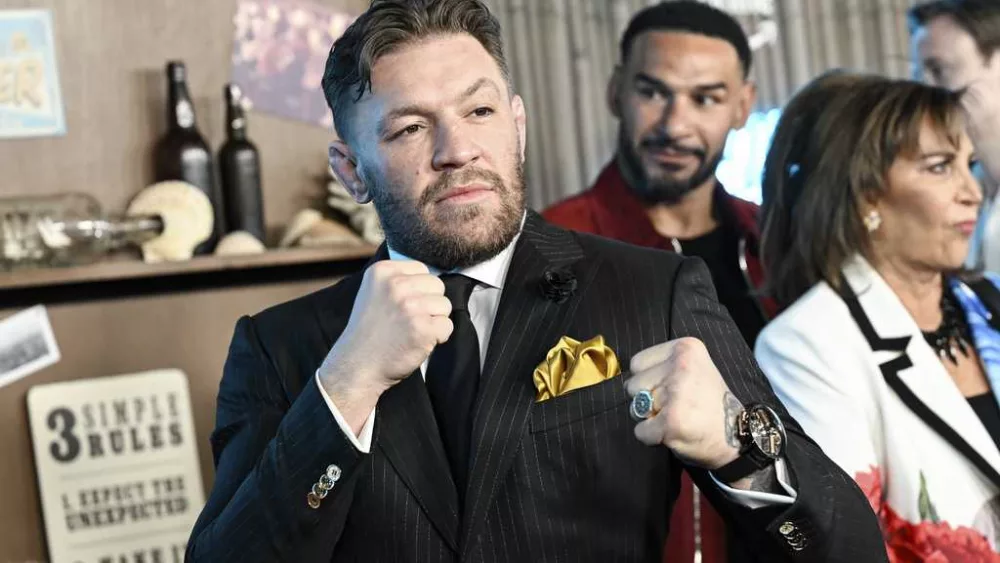 Conor McGregor delays MMA return, says he's agreed to fight with Logan Paul