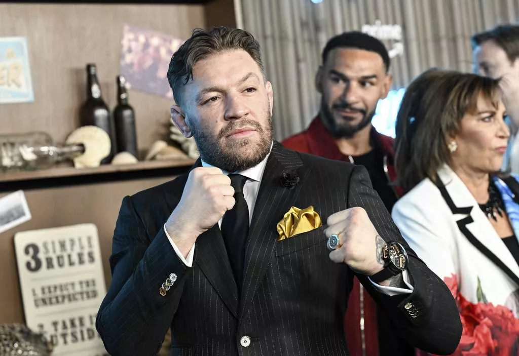 Conor McGregor delays MMA return, says he's agreed to fight with Logan Paul