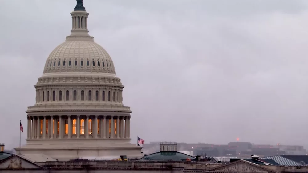 Lawmakers rush to avert government shutdown before holidays