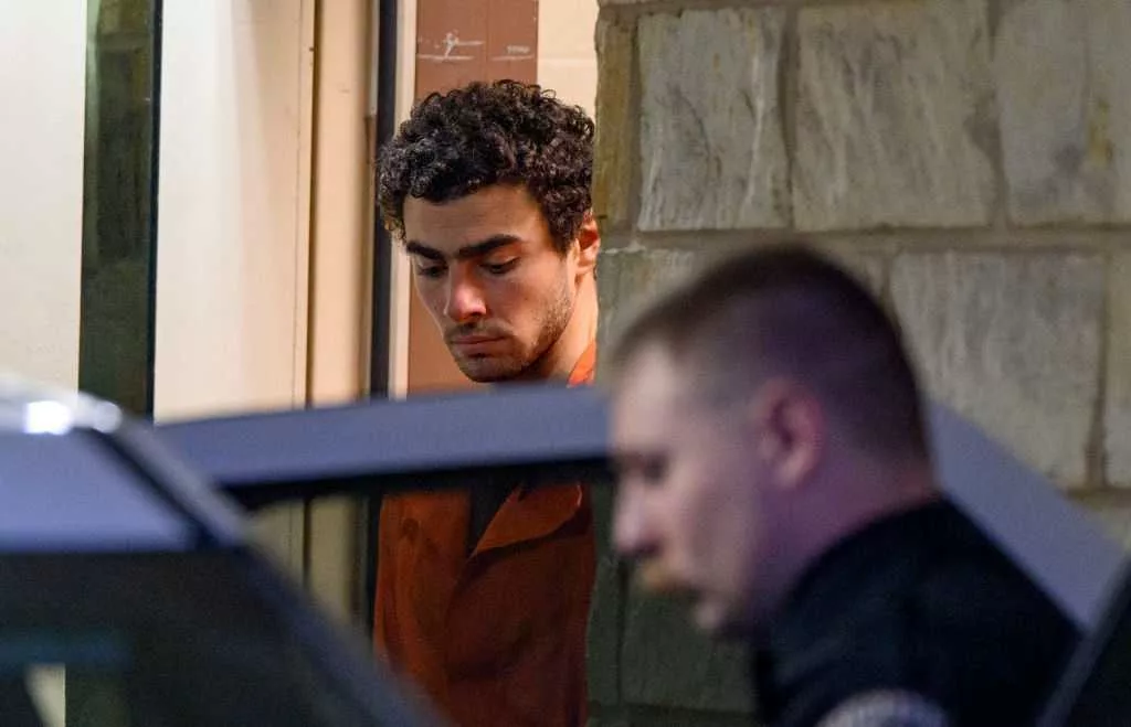 Suspected CEO killer Luigi Mangione waives extradition to New York