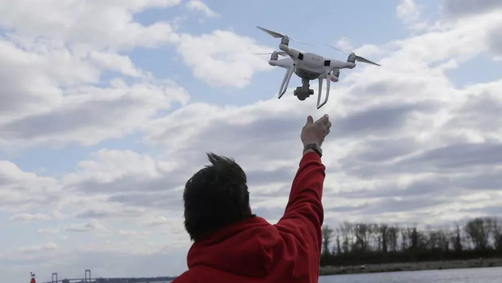 Identifying drones: Tips from aviation experts