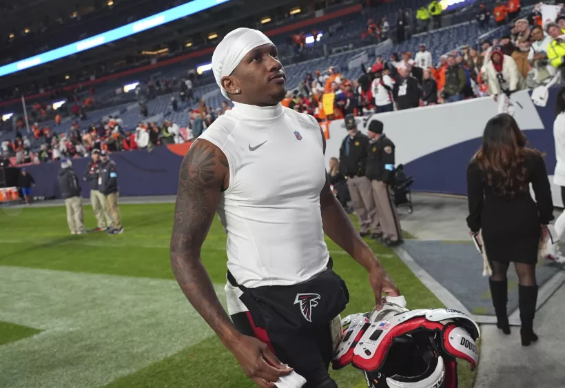 Falcons name rookie Michael Penix Jr. as starting QB, benching veteran Kirk Cousins