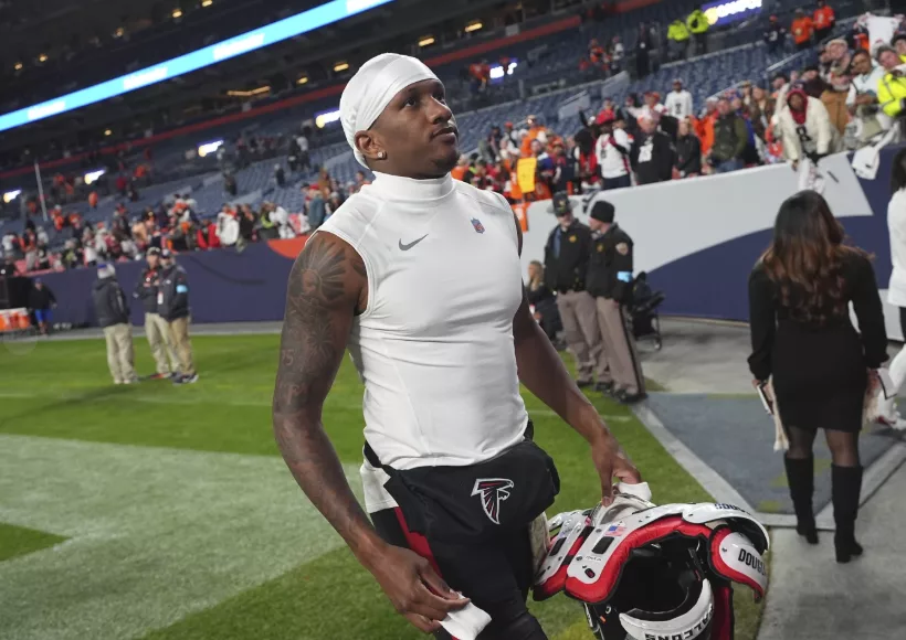 Falcons name rookie Michael Penix Jr. as starting QB, benching veteran Kirk Cousins
